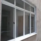 Imagem 6 da empresa IDEAL ESQUADRIAS EM ALUMÍNIO E VIDROS TEMPERADOS Vidro Temperado em Curitiba PR