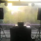 Imagem 7 da empresa SOM & ETC - SOM E LUZ PARA FESTAS E EVENTOS Som E Iluminação - Equipamentos - Aluguel em Niterói RJ